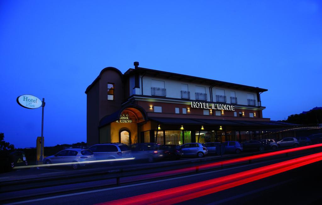 Hotel Il Monte Serravalle Eksteriør bilde